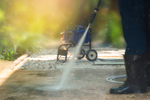 Best Pool Deck Cleaning  in Pelican Bay, FL